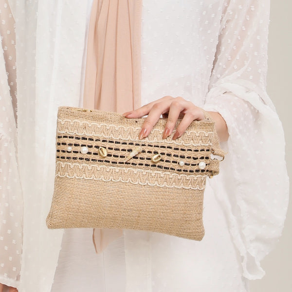 Tassels Jute Clutch with Side Hand