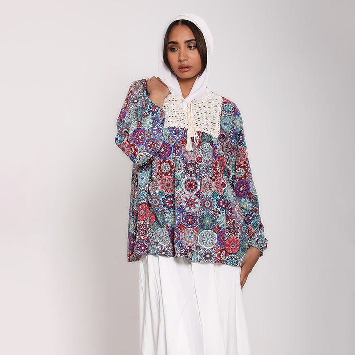 Printed blouse with puffy sleeves